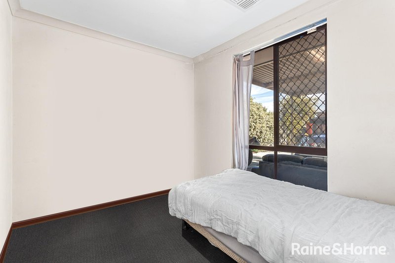 Photo - 78 Marshall Road, High Wycombe WA 6057 - Image 12