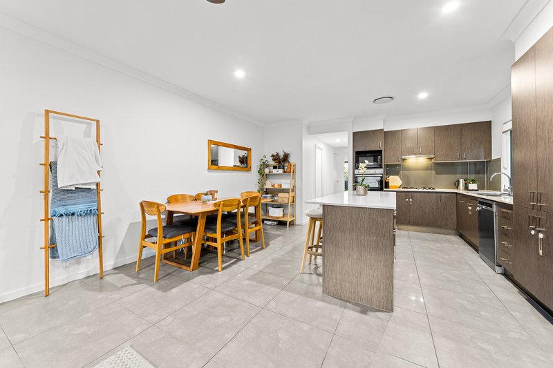 Photo - 78 Mcdermott Parade, Rochedale QLD 4123 - Image 11
