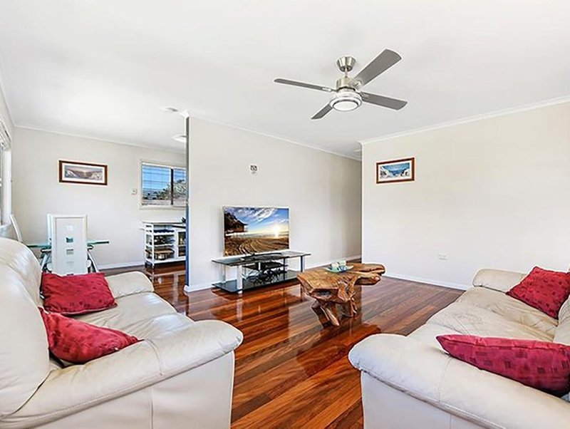 Photo - 78 Morala Avenue, Runaway Bay QLD 4216 - Image 3