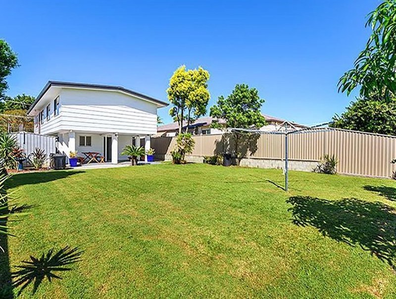 Photo - 78 Morala Avenue, Runaway Bay QLD 4216 - Image 14