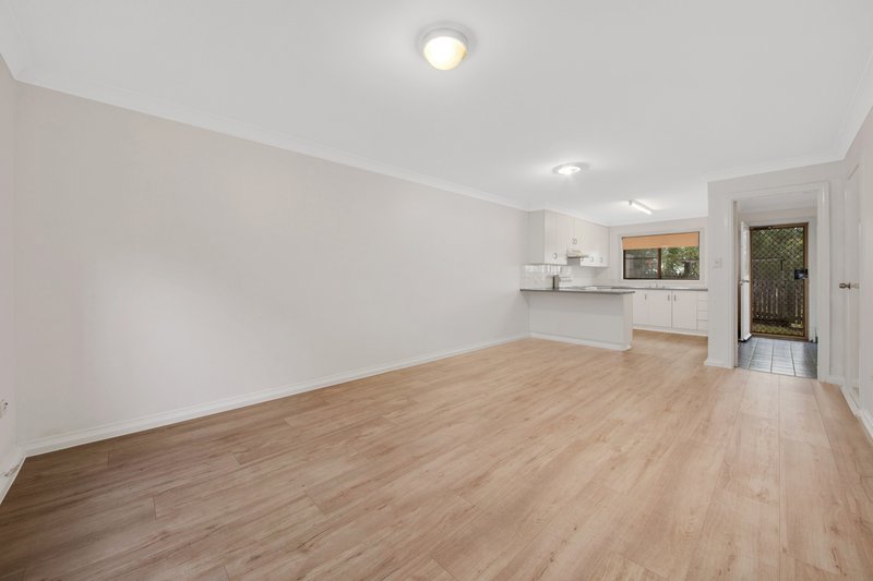 Photo - 7/8 Nothling Street, New Auckland QLD 4680 - Image 4