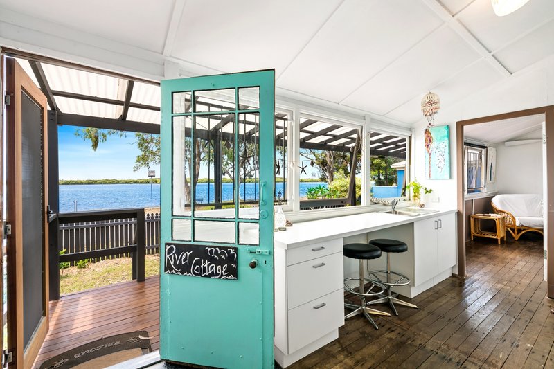 Photo - 78 Picnic Point Esplanade , Maroochydore QLD 4558 - Image 5