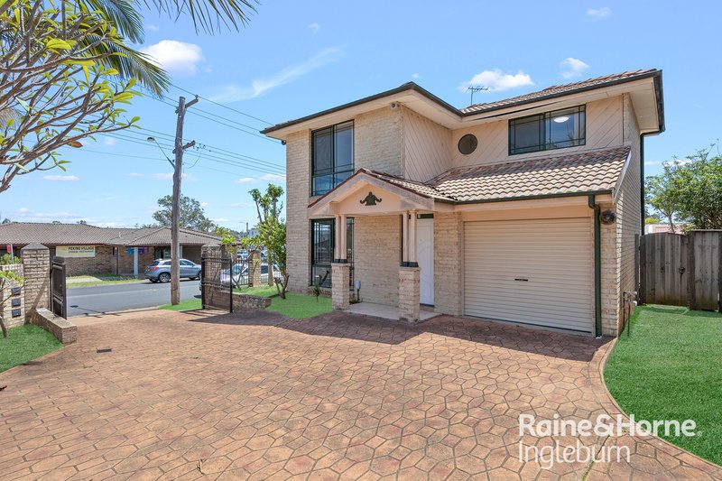 Photo - 7/8 Redfern Road, Minto NSW 2566 - Image 2