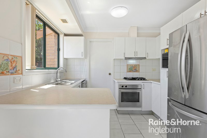 Photo - 7/8 Redfern Road, Minto NSW 2566 - Image 5