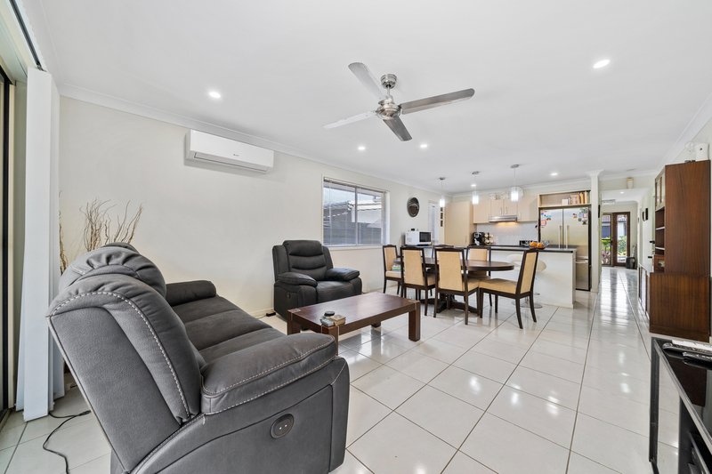 Photo - 78 Ridgevale Boulevard, Holmview QLD 4207 - Image 7