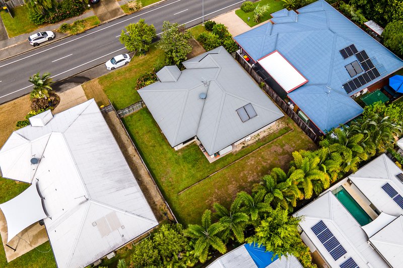 Photo - 78 Roberts Drive, Trinity Beach QLD 4879 - Image 8