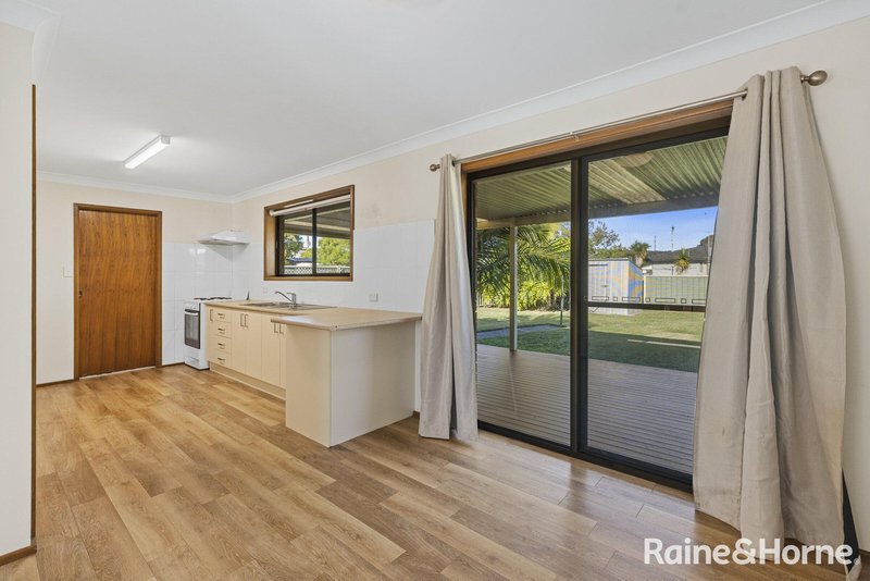 Photo - 78 Robertson Road, Killarney Vale NSW 2261 - Image 2
