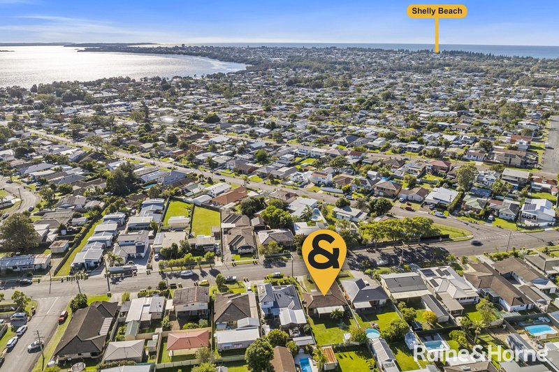 Photo - 78 Robertson Road, Killarney Vale NSW 2261 - Image 12