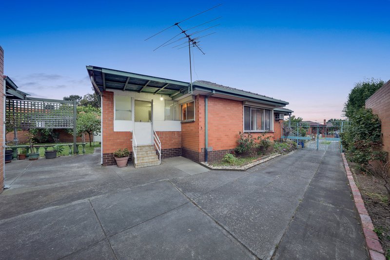 Photo - 78 Roebourne Crescent, Campbellfield VIC 3061 - Image 4