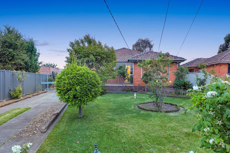 Photo - 78 Roebourne Crescent, Campbellfield VIC 3061 - Image 6