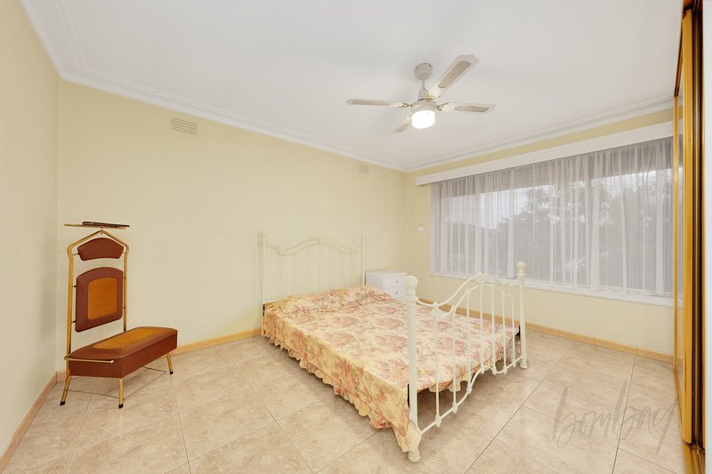 Photo - 78 Roebourne Crescent, Campbellfield VIC 3061 - Image 14