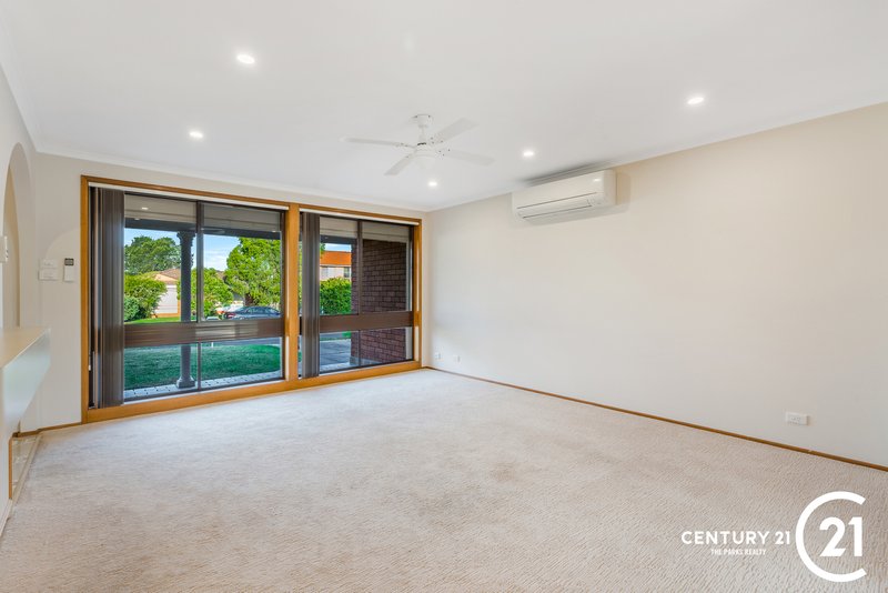 Photo - 78 Roland Street, Bossley Park NSW 2176 - Image 3