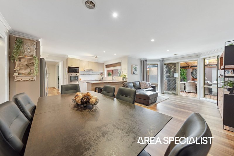 Photo - 78 Sandalwood Drive, Pakenham VIC 3810 - Image 4