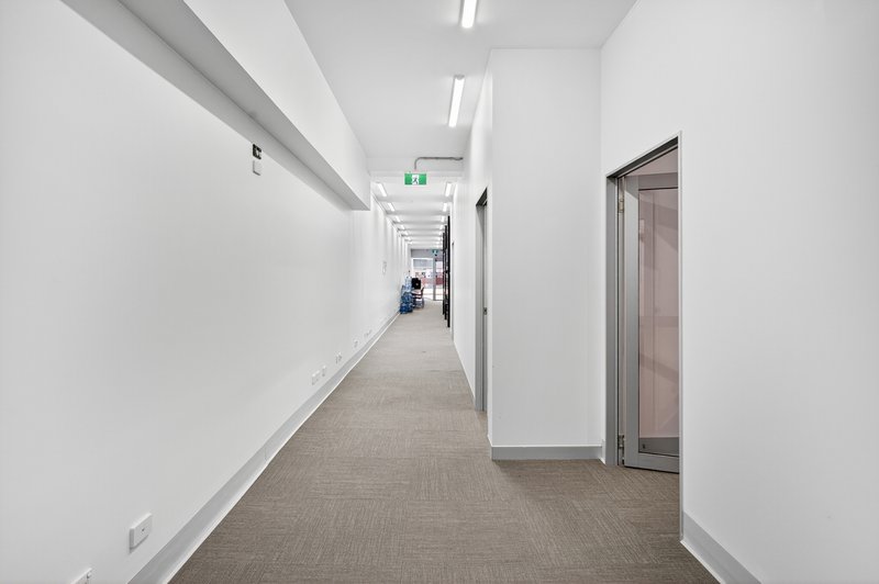 Photo - 78 Scarborough Street, Southport QLD 4215 - Image 9