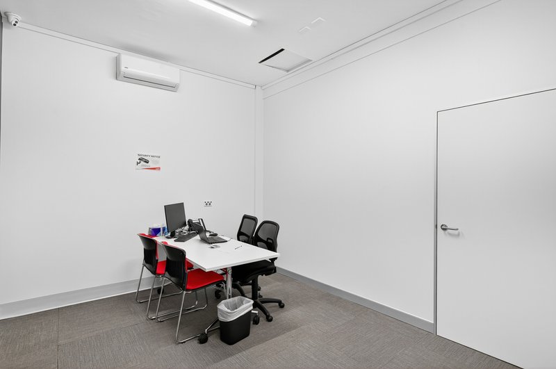 Photo - 78 Scarborough Street, Southport QLD 4215 - Image 11