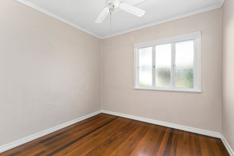 Photo - 78 Shaftesbury Street, Tarragindi QLD 4121 - Image 7