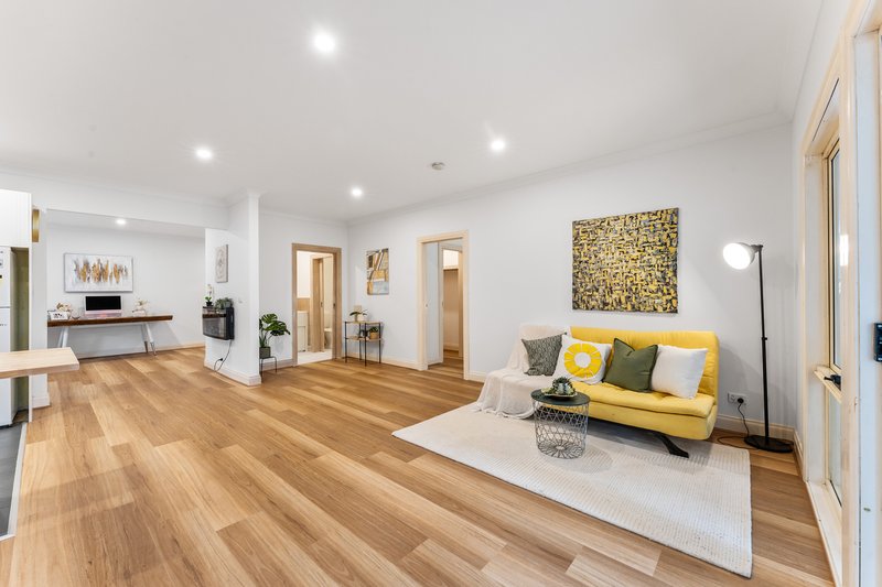 Photo - 78 Surrey Road, Blackburn North VIC 3130 - Image 7