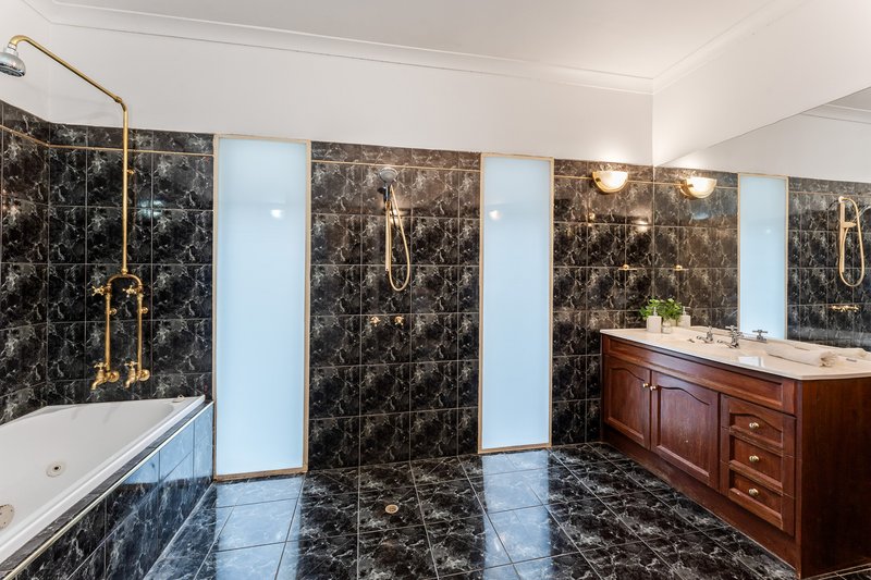 Photo - 78 Surrey Road, Blackburn North VIC 3130 - Image 11