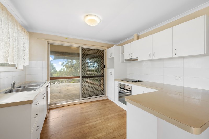 Photo - 78 Sutton Street, Barney Point QLD 4680 - Image 6