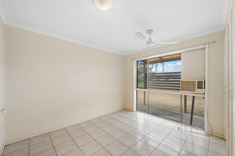 Photo - 78 Sutton Street, Barney Point QLD 4680 - Image 11