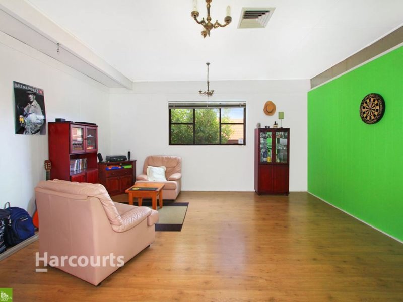 Photo - 78 Thirroul Road, Kanahooka NSW 2530 - Image 2