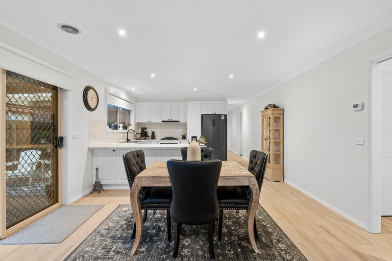Photo - 78 Twin River Drive, South Morang VIC 3752 - Image 3