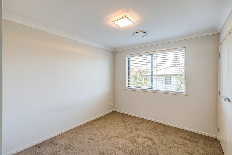 Photo - 78 Valley Circuit, Kuraby QLD 4112 - Image 12