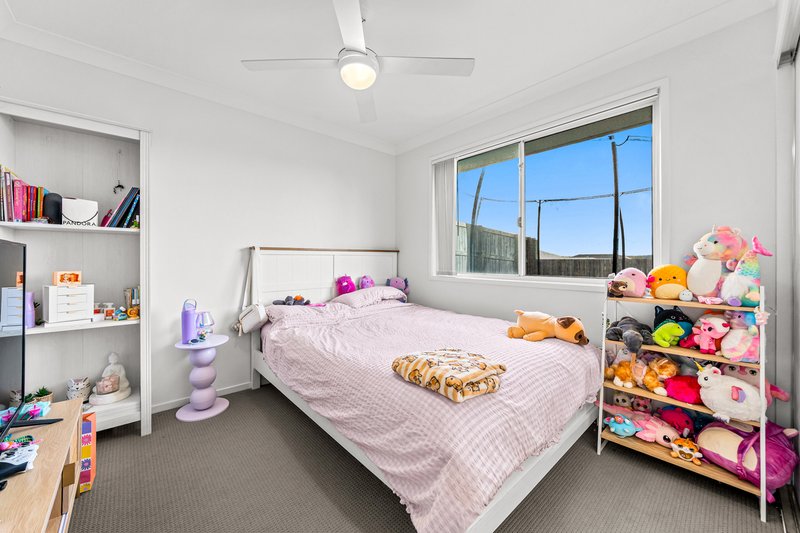 Photo - 78 Watheroo Street, South Ripley QLD 4306 - Image 12