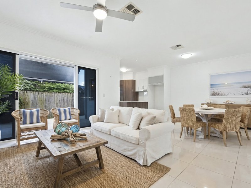 Photo - 7/8 Wattle Ave , Bongaree QLD 4507 - Image 10