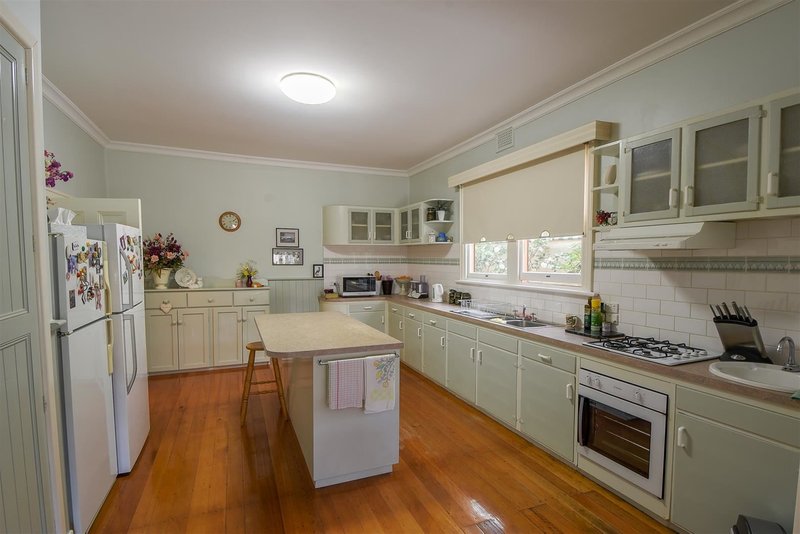 Photo - 78 Wavell Street, Horsham VIC 3400 - Image 3