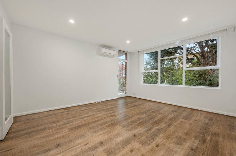 Photo - 7/8 Westbury Street, St Kilda East VIC 3183 - Image 4
