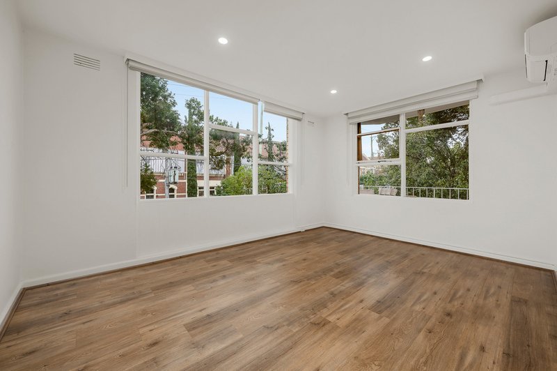 Photo - 7/8 Westbury Street, St Kilda East VIC 3183 - Image 5