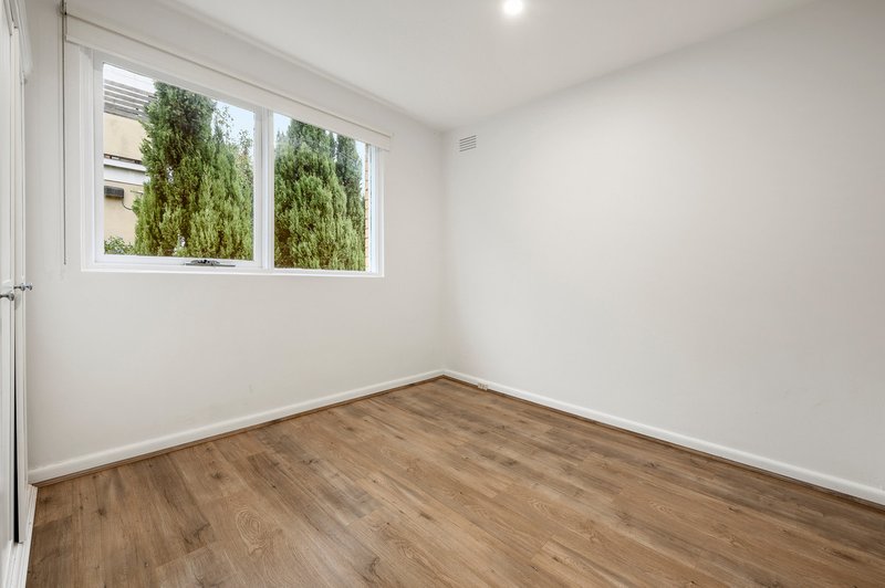 Photo - 7/8 Westbury Street, St Kilda East VIC 3183 - Image 6