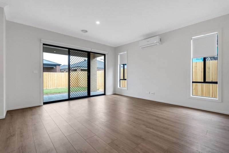 Photo - 78 Whiteside Street, Beveridge VIC 3753 - Image 5