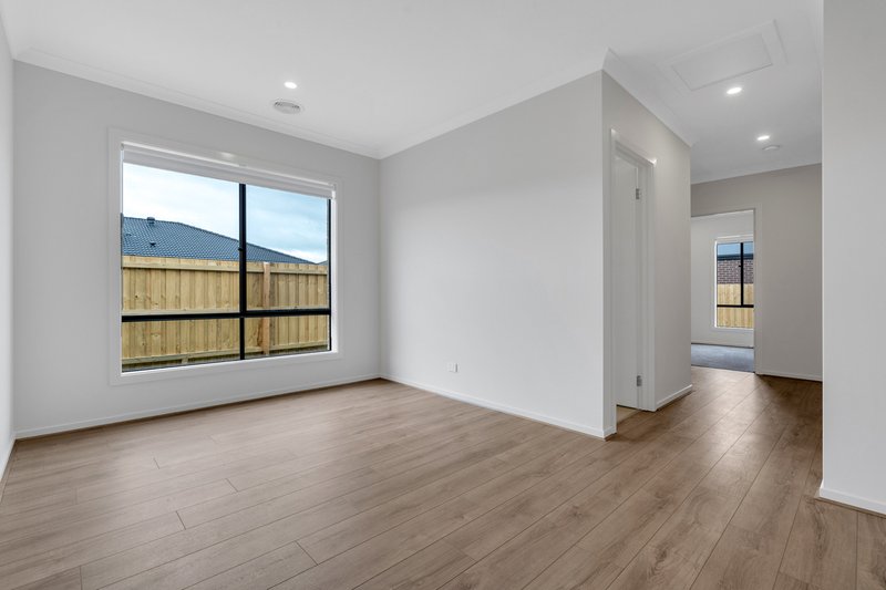 Photo - 78 Whiteside Street, Beveridge VIC 3753 - Image 6