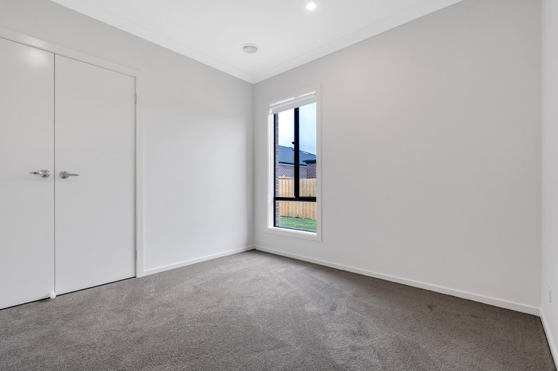 Photo - 78 Whiteside Street, Beveridge VIC 3753 - Image 7