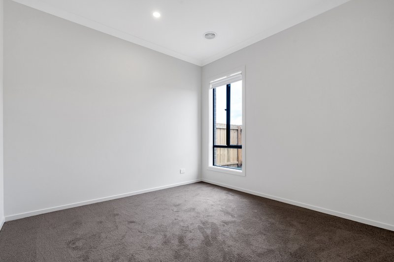 Photo - 78 Whiteside Street, Beveridge VIC 3753 - Image 13