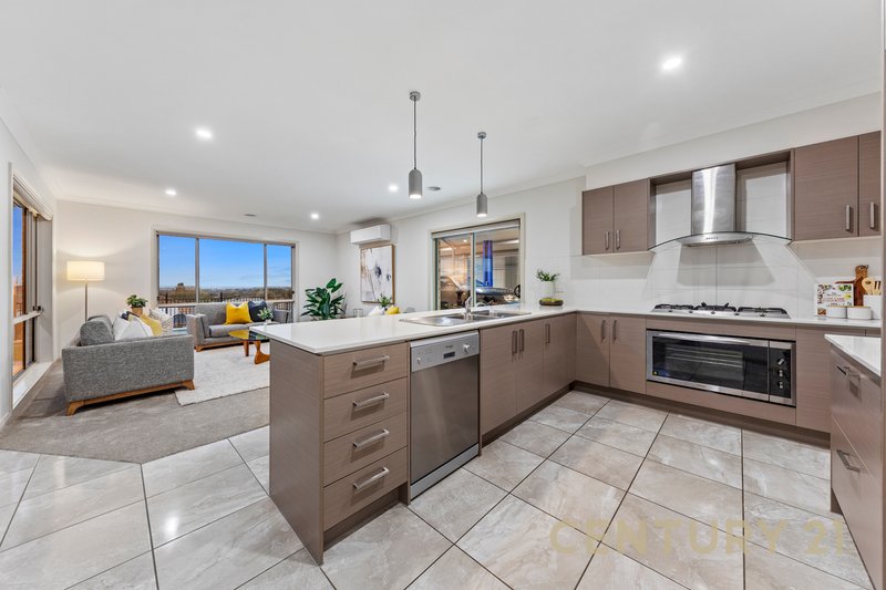 Photo - 78 Windermere Boulevard, Pakenham VIC 3810 - Image 6