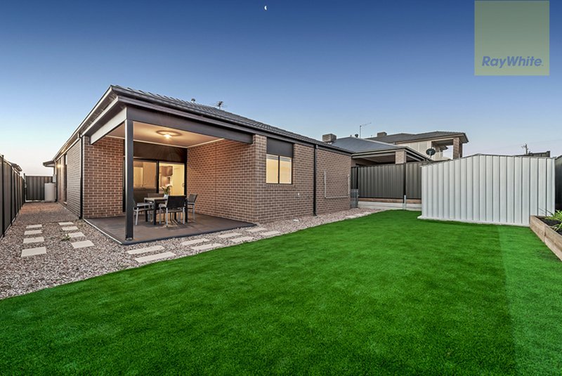 Photo - 78 Wisteria Avenue, Craigieburn VIC 3064 - Image 14