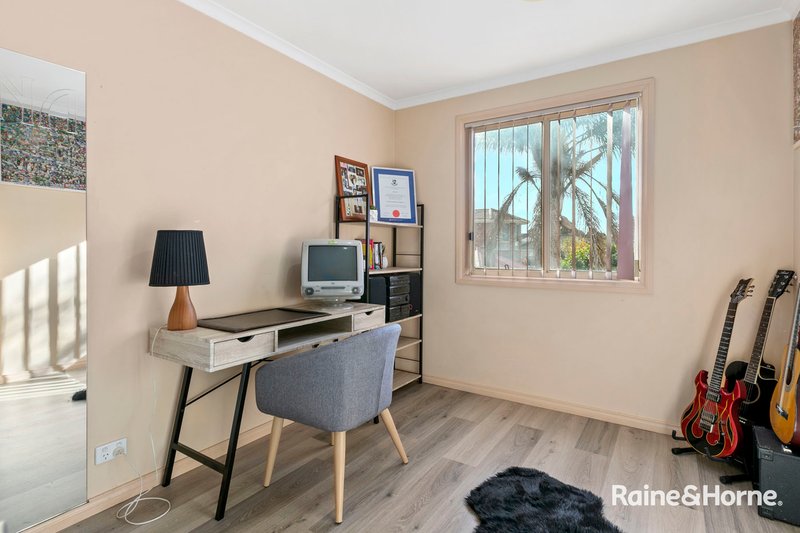 Photo - 78 Yeats Drive, Delahey VIC 3037 - Image 8