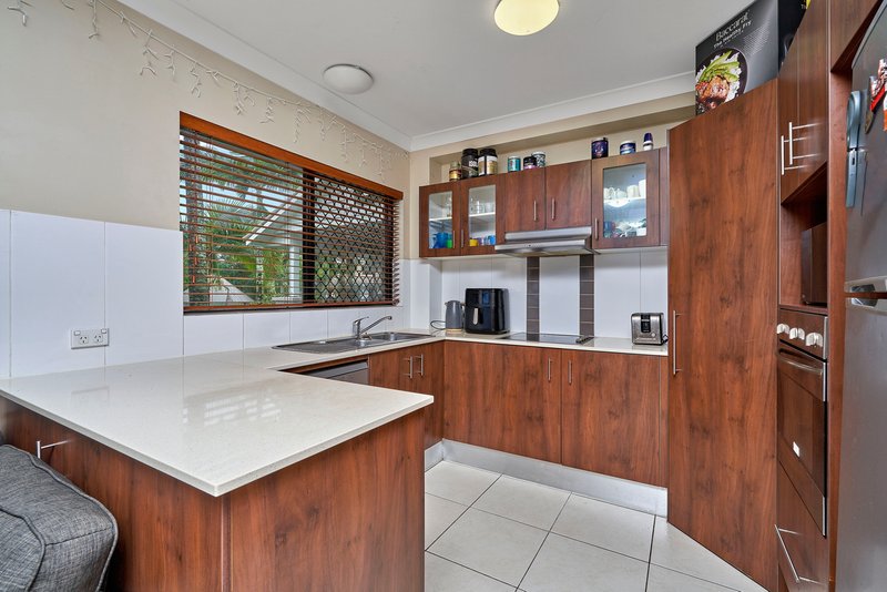 Photo - 78/1-15 Robson Street, Mooroobool QLD 4870 - Image 6