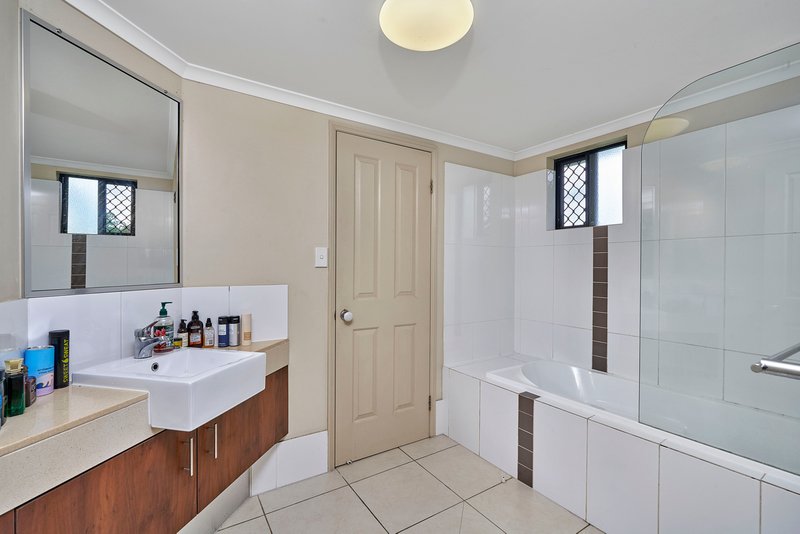 Photo - 78/1-15 Robson Street, Mooroobool QLD 4870 - Image 11
