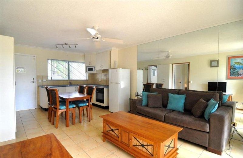 Photo - 7/81-87 Clifton Road, Clifton Beach QLD 4879 - Image 8