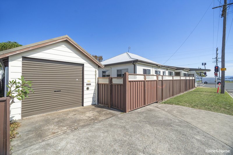 Photo - 783 Pacific Highway, Belmont South NSW 2280 - Image 2