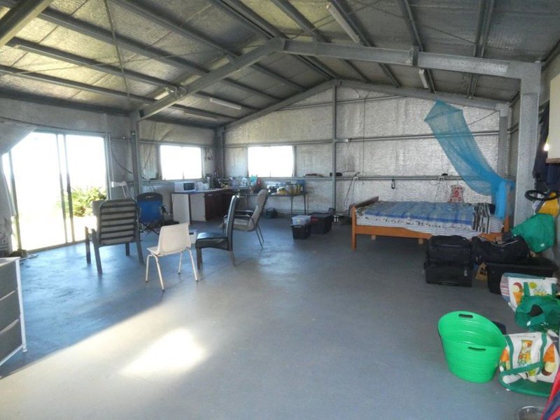 Photo - 784 Matchbox Road, Deepwater QLD 4674 - Image 7