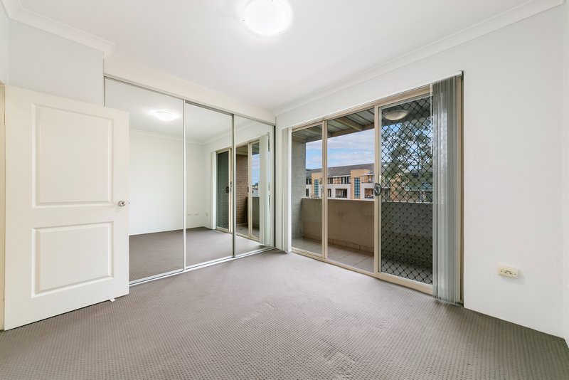 Photo - 7/85 Mountford Avenue, Guildford NSW 2161 - Image 4