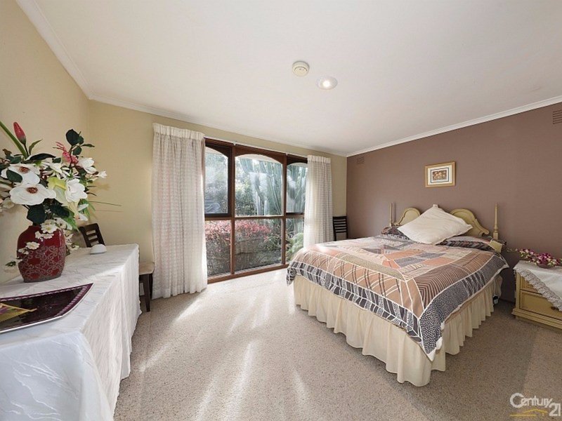 Photo - 788 Highbury Road, Glen Waverley VIC 3150 - Image 6