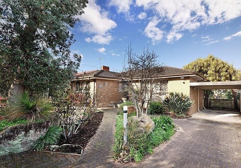 Photo - 788 Highbury Road, Glen Waverley VIC 3150 - Image 1