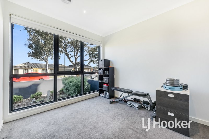 Photo - 78A Hutchinson Drive, Lynbrook VIC 3975 - Image 11