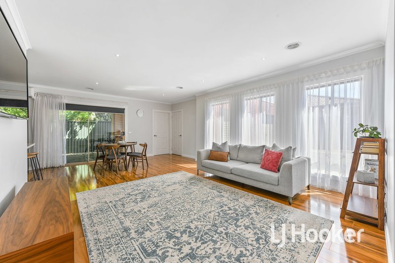 Photo - 78A Warana Drive, Hampton Park VIC 3976 - Image 2